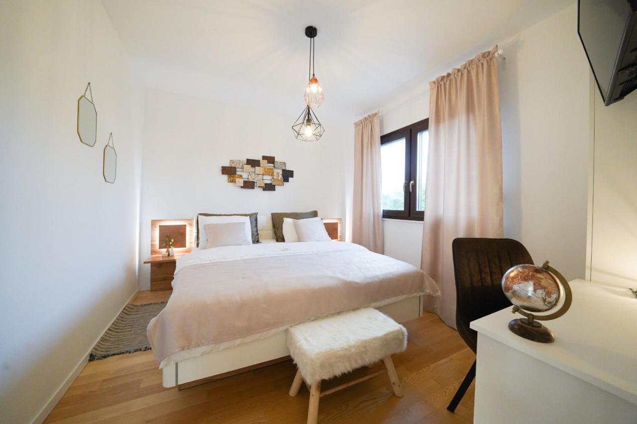 Villa Suncica Zadarvillas Sukosan Bagian luar foto